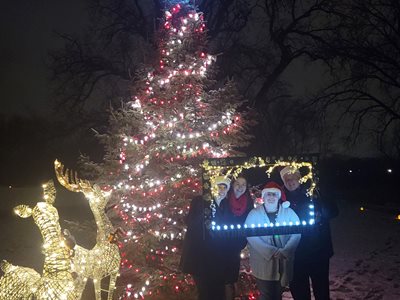 12-12-2023-Tree-Lighting-Event_Picture-Frame-Lights.jpg